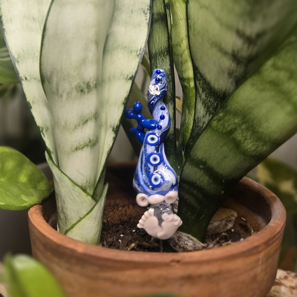 3rd Eye Balloon Dog Gnome Plant Stake